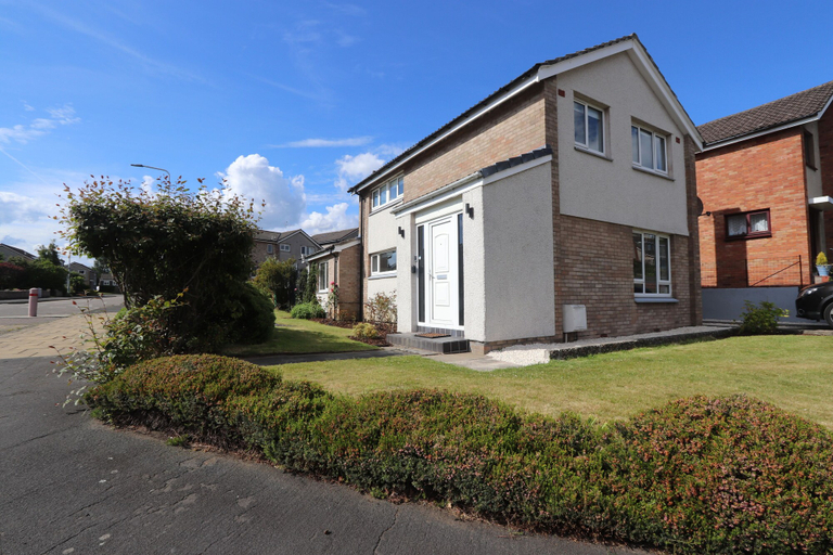 Exterior & Views 2, Dunfermline Luxury 3 bedroom house, Fife