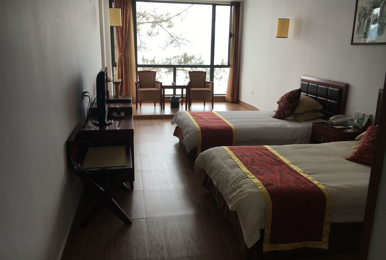 Bedroom 2, Taiping Lake Clove Garden Hotel, Huangshan