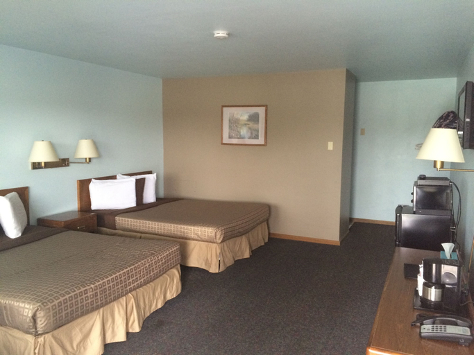 Bedroom 2, Day's End Motel, Juneau