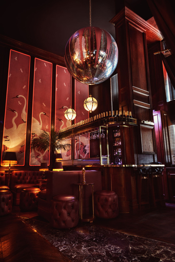 Food & Drinks