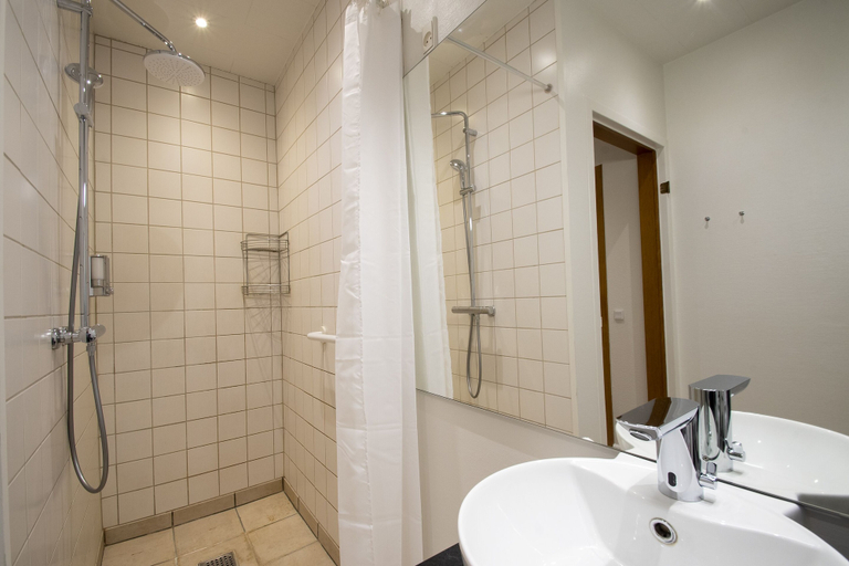 Bathroom 3, Central City Apartment, Sønderborg