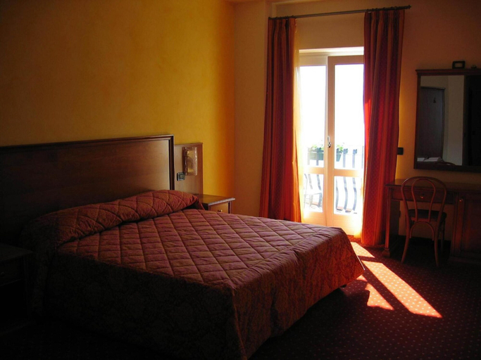Bedroom 2, Hotel Monte Baldo, Brescia