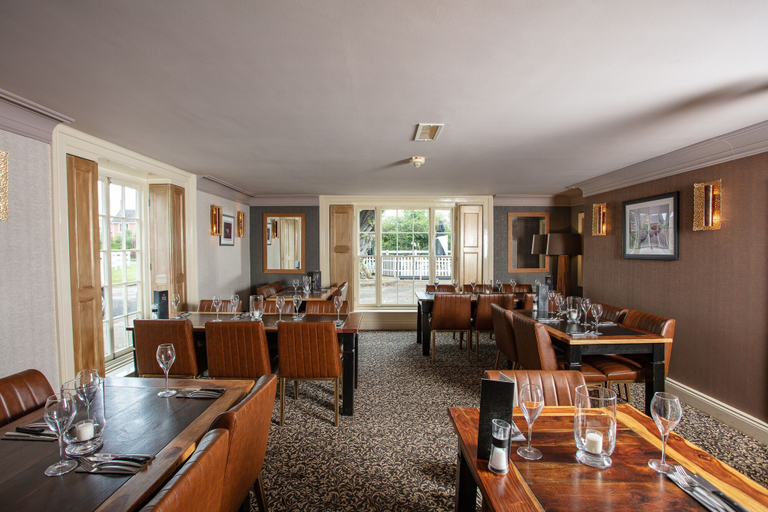 Food & Drinks 5, Broom Hall Inn, Warwickshire