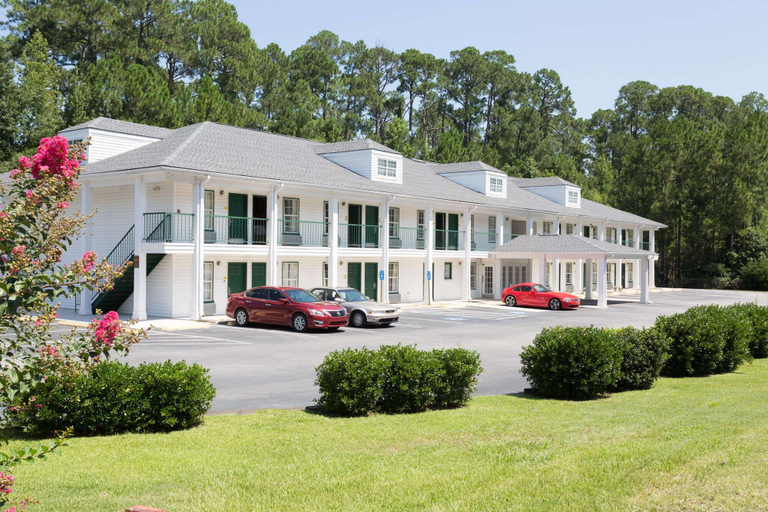 Exterior & Views 2, Super 8 by Wyndham Statesboro, Bulloch