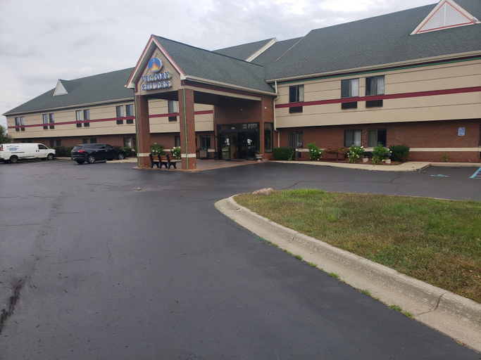 Exterior & Views 2, A Victory Suites Warren, Macomb