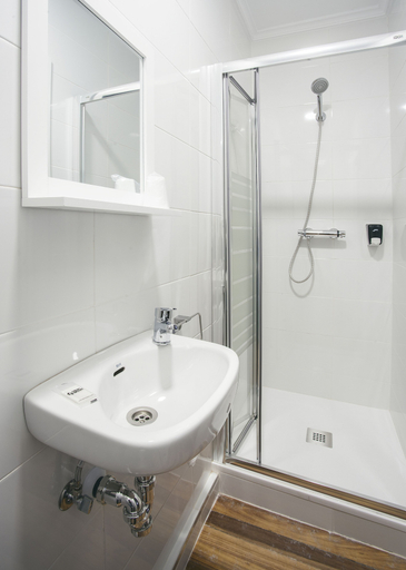 Bathroom 4, Casual Bilbao Serantes, Vizcaya