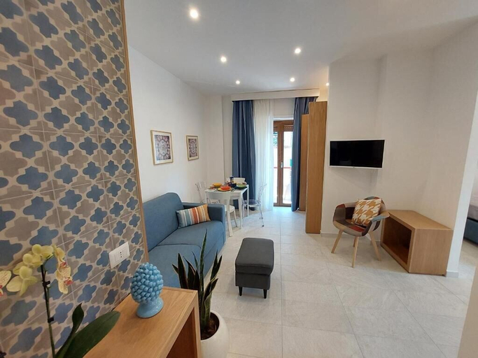Others 5, MISTRAL LUXURY SUITES, Napoli