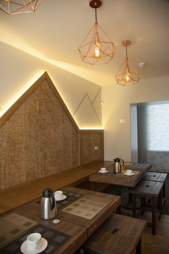 Food & Drinks, Laituri Hotel, Sankt-Peterburg gorsovet