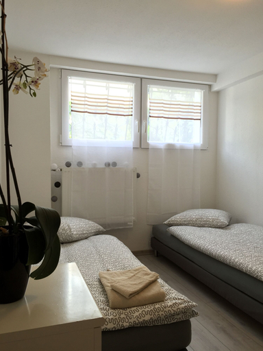 Bedroom 3, Villa Sunshine, Landes