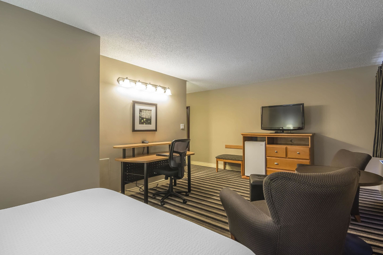 Others 5, Quality Inn West Edmonton, Division No. 11