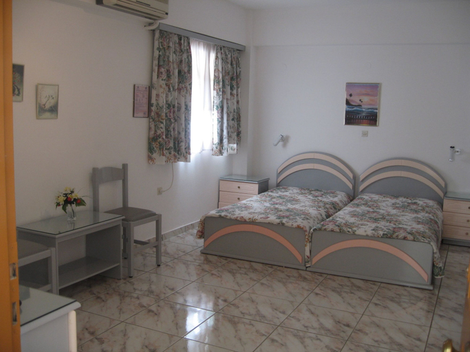 Bedroom 5, Travlos Studios, Ionian Islands