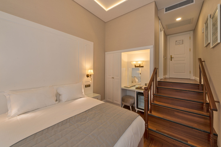Bedroom 2, Ada Karakoy Hotel - Special Class, Beyoğlu