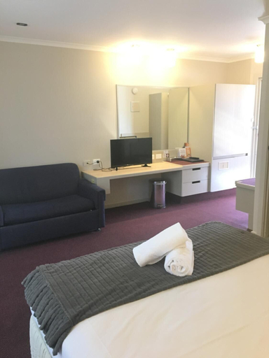 Bedroom 4, Ringwood Lake Inn, Maroondah - Ringwood