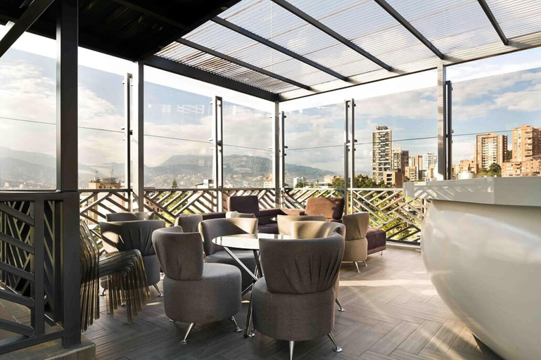 Food & Drinks 5, Ultra Luxury 2 Bed Loft in Lleras, Medellín