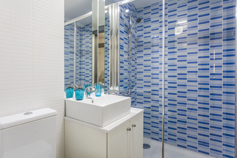 Bathroom 4, LxWay Apartments Elevador da Bica, Lisbon