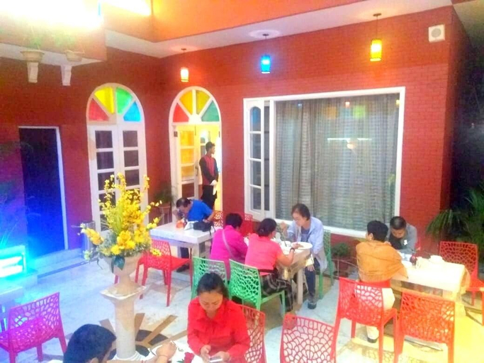 Food & Drinks 5, Ganesha Palace, Amritsar