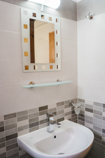 Bathroom 5, Afroditi Pansion, Ionian Islands