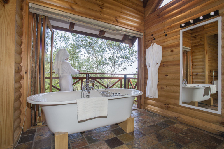 Bathroom 5, The Fernery Lodge and Spa, Cacadu