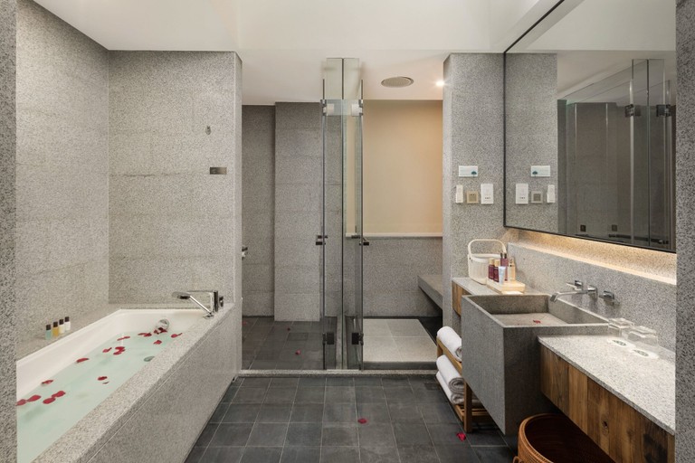 Bathroom 4, QI Hotel, Shenzhen