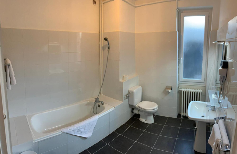 Bedroom 14