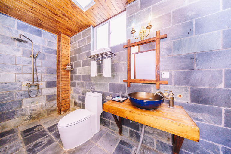 Bathroom 4, Summer Flowers Inn, Dali Bai