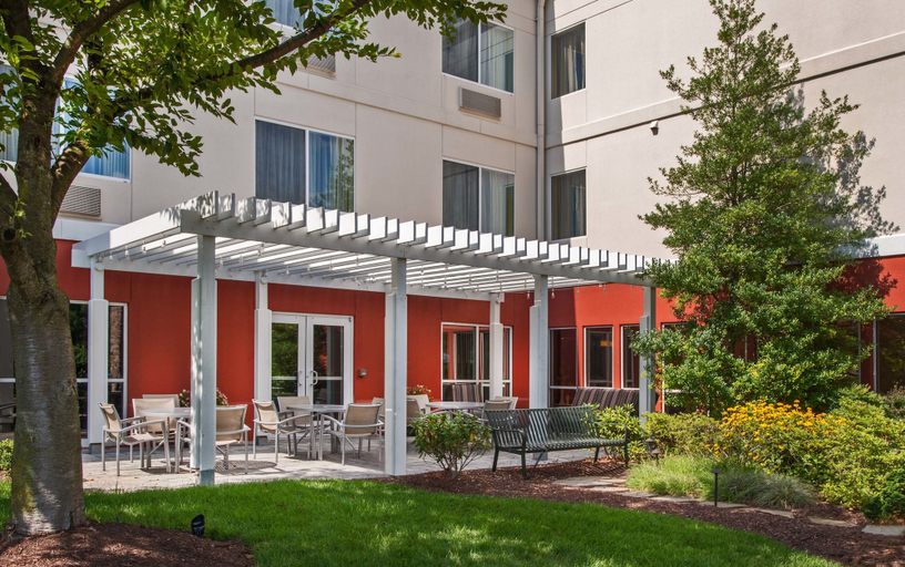 Exterior & Views 2, Fairfield Inn & Suites by Marriott Frederick, Frederick