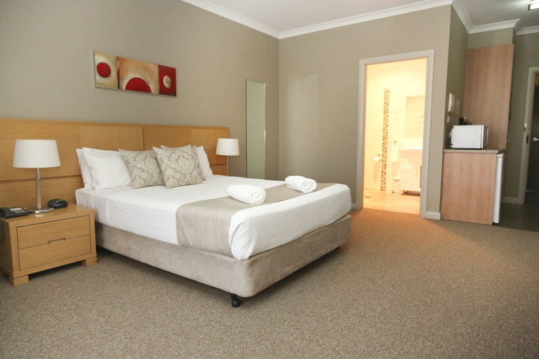 Bedroom 2, Centrepoint Apartments, Griffith