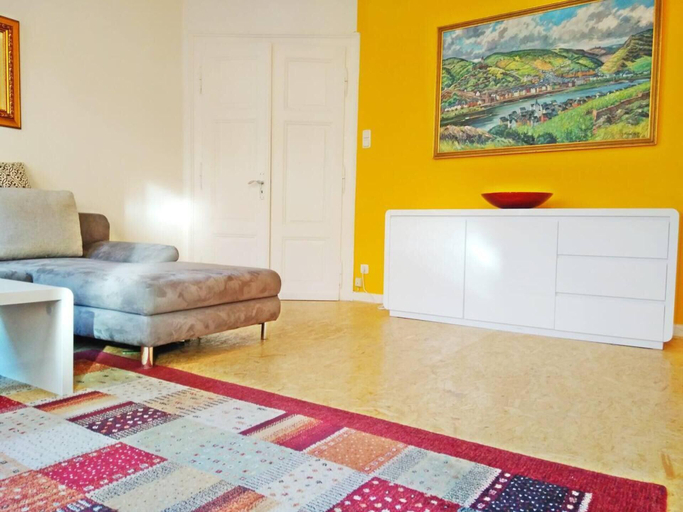 Others 3, 2bed Old Town Apt Sleeps 6 - Rooftop Terrace, Wifi, Cochem-Zell