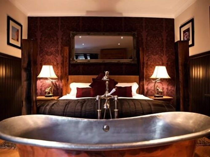 Bathroom 3, The Sun Inn, Midlothian