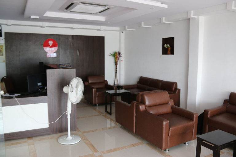 Others 4, Hotel Bashyam Park, Kancheepuram