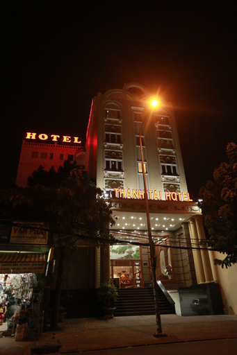 Exterior & Views 17