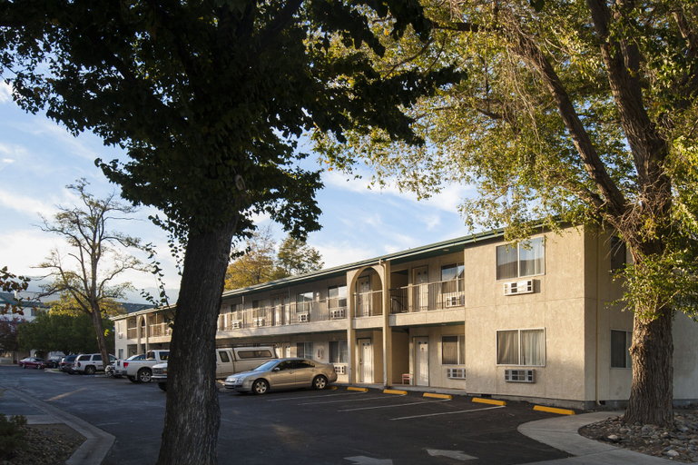 Exterior & Views 2, The Carson City Plaza Hotel and Event Center, Carson City