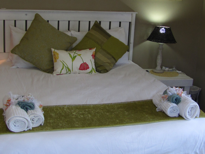 Bedroom 3, Millstream Inn Guesthouse, Bojanala
