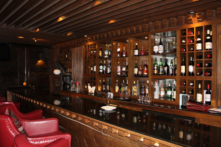 Food & Drinks 4, Druk Hotel, Chang