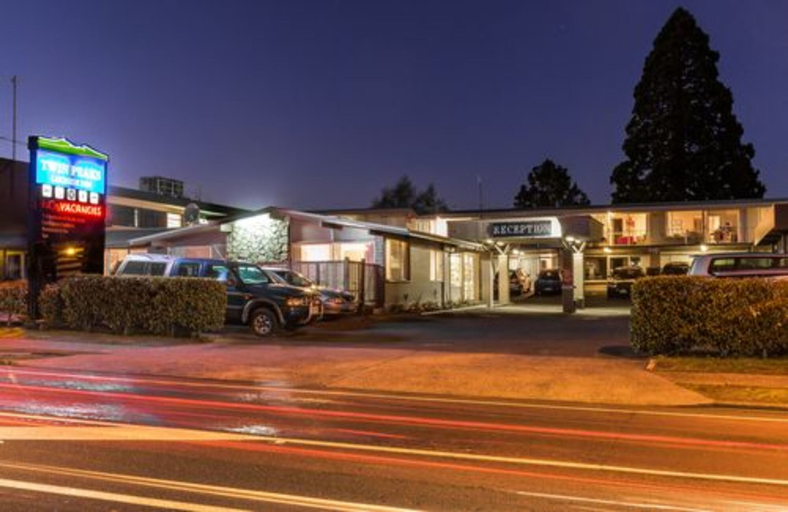 Exterior & Views 2, Twin Peaks Lakeside Inn, Taupo