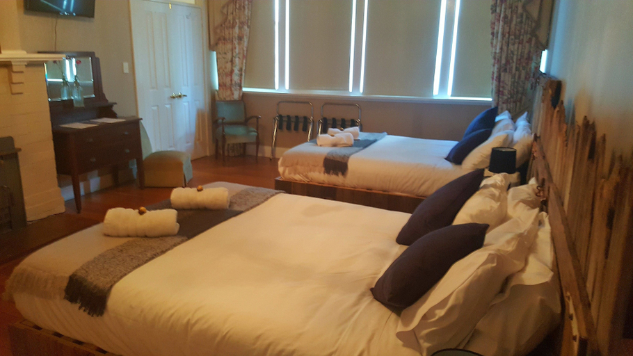 Bedroom 3, The Bears, Huon Valley