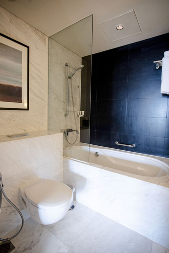 Bathroom 4, Spacious Studio Partial Burjview at The Address Dubai Mall, Dubai