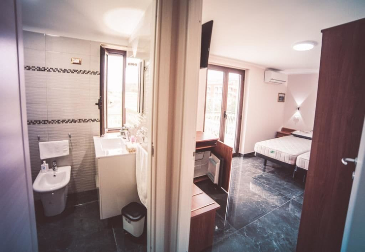 Bathroom 4, La Casa di Chiaretta, Catanzaro