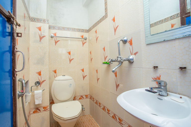 Bathroom 5, Panauti Community Homestay, Bagmati