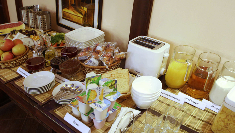 Food & Drinks 5, Otel NeChaev, Novousmanskiy rayon