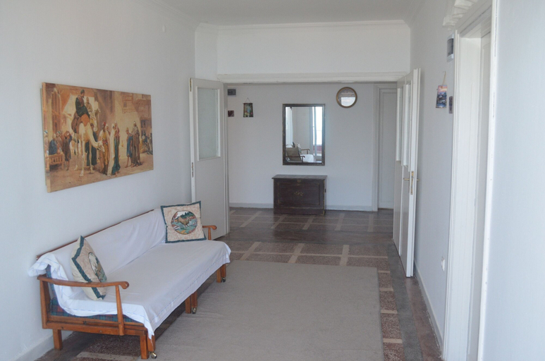 Bedroom 5, Tunc Otel, Ayvalık