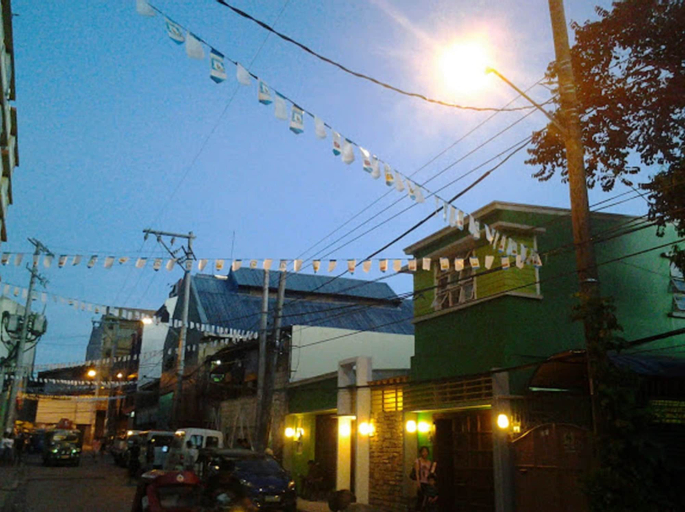 Exterior & Views 2, Crossroads Hostel Manila, Mandaluyong