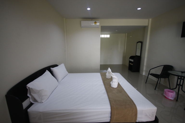 Bedroom 2, Kuakaew Garden Hotel, Muang Nakhon Si Thammarat
