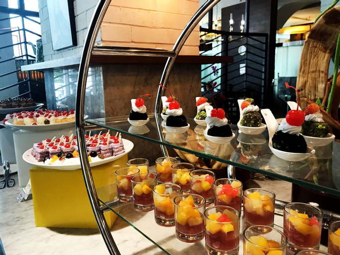 Food & Drinks 7
