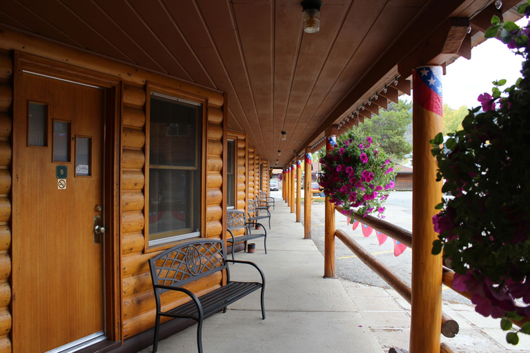 Others 4, Lone Eagle Lodge, Grand