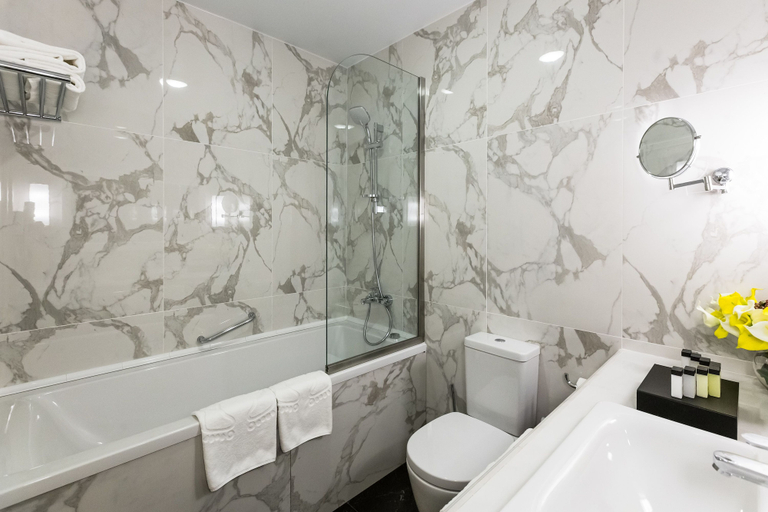 Bathroom 3, Sopka Hotel, Khabarovskiy rayon