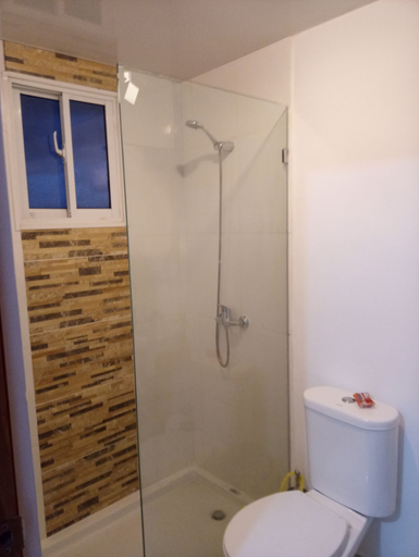 Bathroom 3, Amarilis Masajes, Santiago de los Caballeros