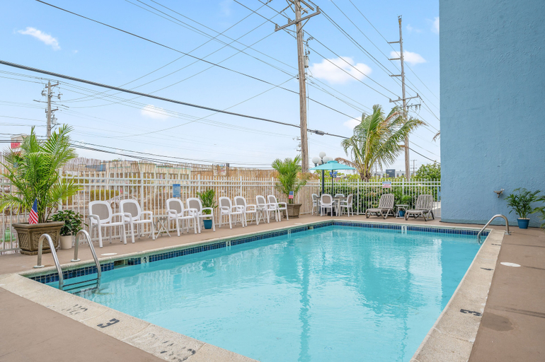 Sport & Beauty 5, Coastal Palms Inn & Suites, Worcester