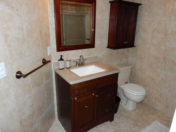 Bathroom, Modern Atrium Drive Condo, Orange