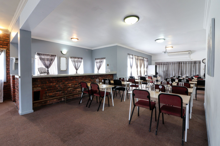 Food & Drinks 4, George Lodge International, Eden